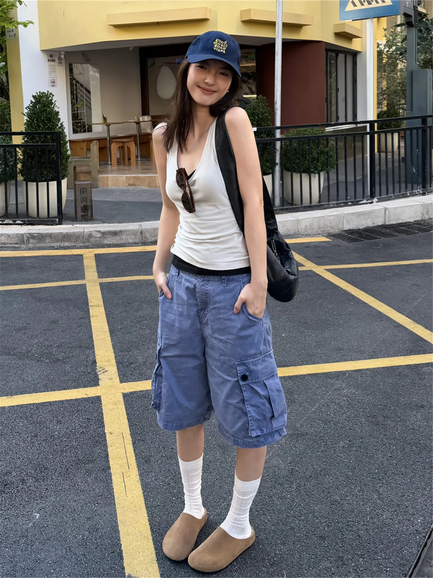 

Retro Spicy Girl Style French Workwear Blue Denim Shorts Loose Fit Women's Summer Casual Straight Leg Low Waist Jeans