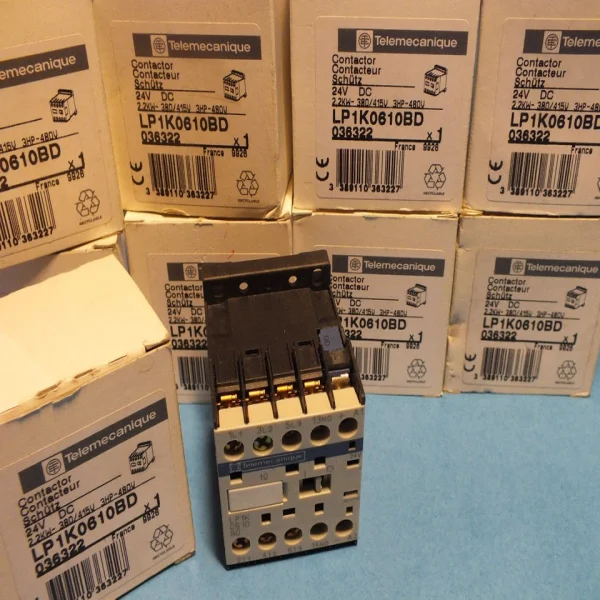 

Контактор Lp1 K0610bd 036322 Совершенно новый оригинальный точечный Plc