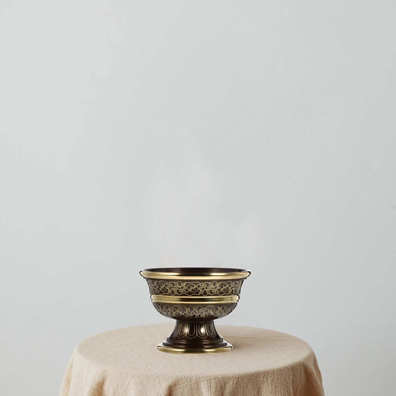 

Brass Water Cup Home Decoration Tibetan Temple Bowl Offering Ritual Supplies Auspicious Pattern Thick Polished Anti