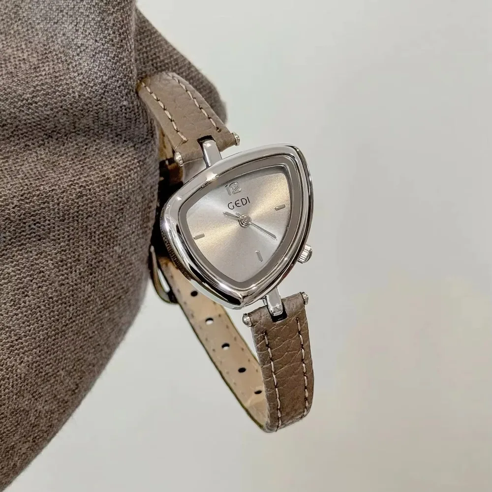 Quartz Movement Irregular Triangle Watch Leather Strap Waterproof Women's Quartz Watch Small Dial Asymmetrical