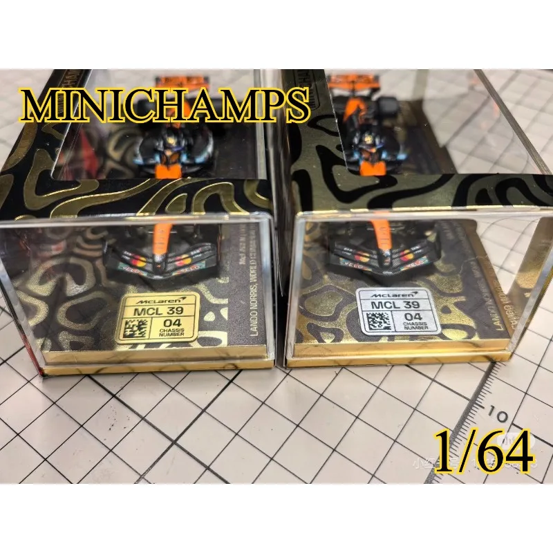 Limited Edition Beijing HEC MINICHAMPS 1:64 Alloy F1 McLaren Golden Helmet Edition Realistic Car Model Collection Piece Gift