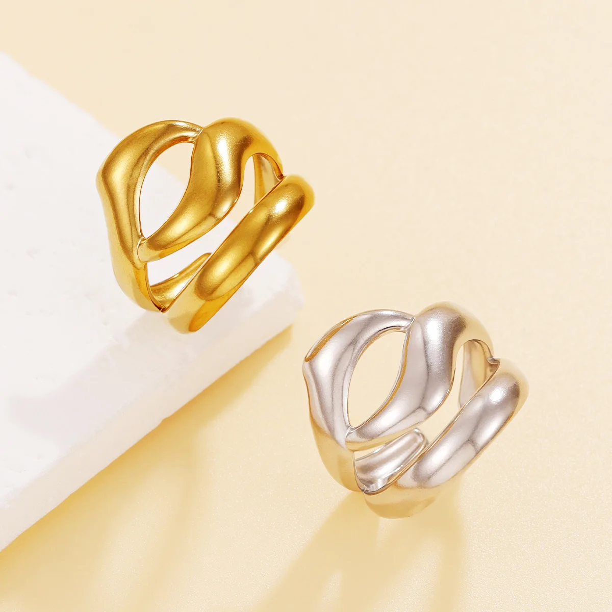 Vintage hollowed geometric adjustable rings stainless steel woman Gold Color Wedding Aesthetic Ring Party Fashion Jewerly Gift