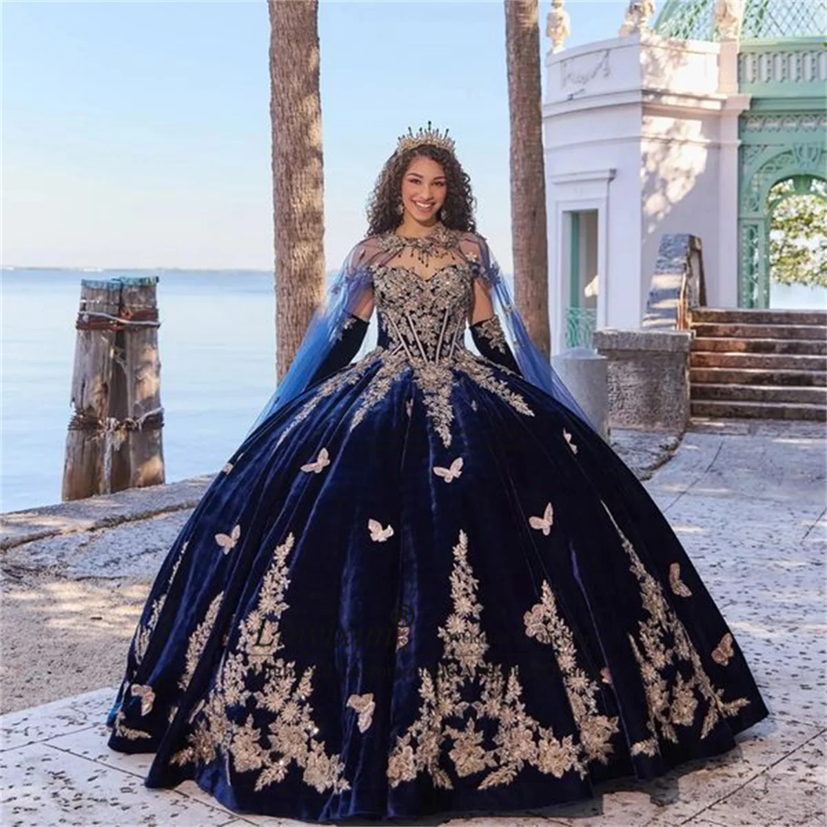 Shiny Velvet Customized Ball Gown Quinceanera Dresses With Cape Two Gloves Butterfly Appliques Crystals Sweet 16 Dress Vestidos