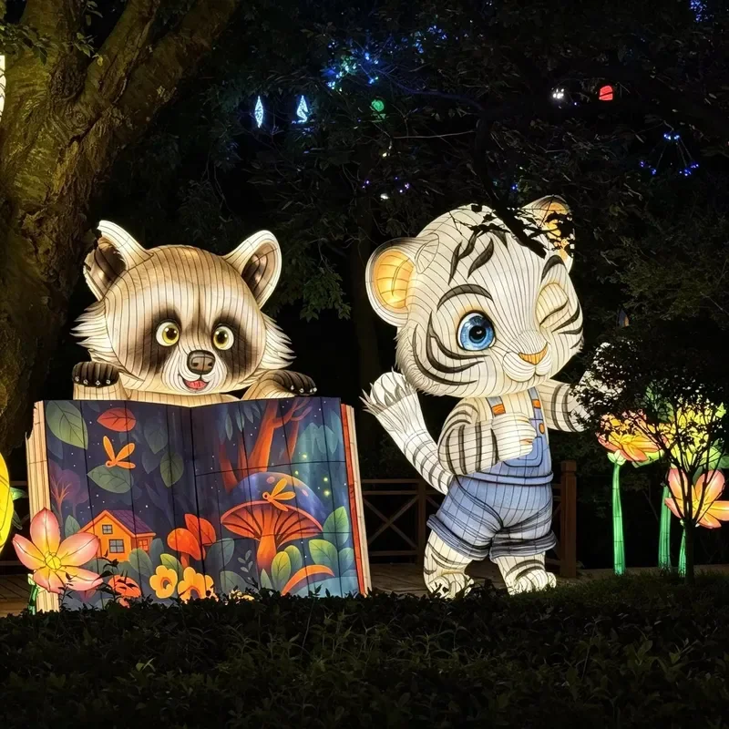 Waterproof LED Animal Lanterns for Thanksgiving Outdoor Decor Theme Park Visual Marketing Light Up Custom Design Festival