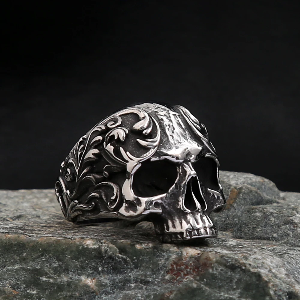 Gothic Stainless Steel Vintage Skull Ring For Men Women Fashion Punk Carved Skull Rings Biker Amulet Jewelry Gift Wholesale