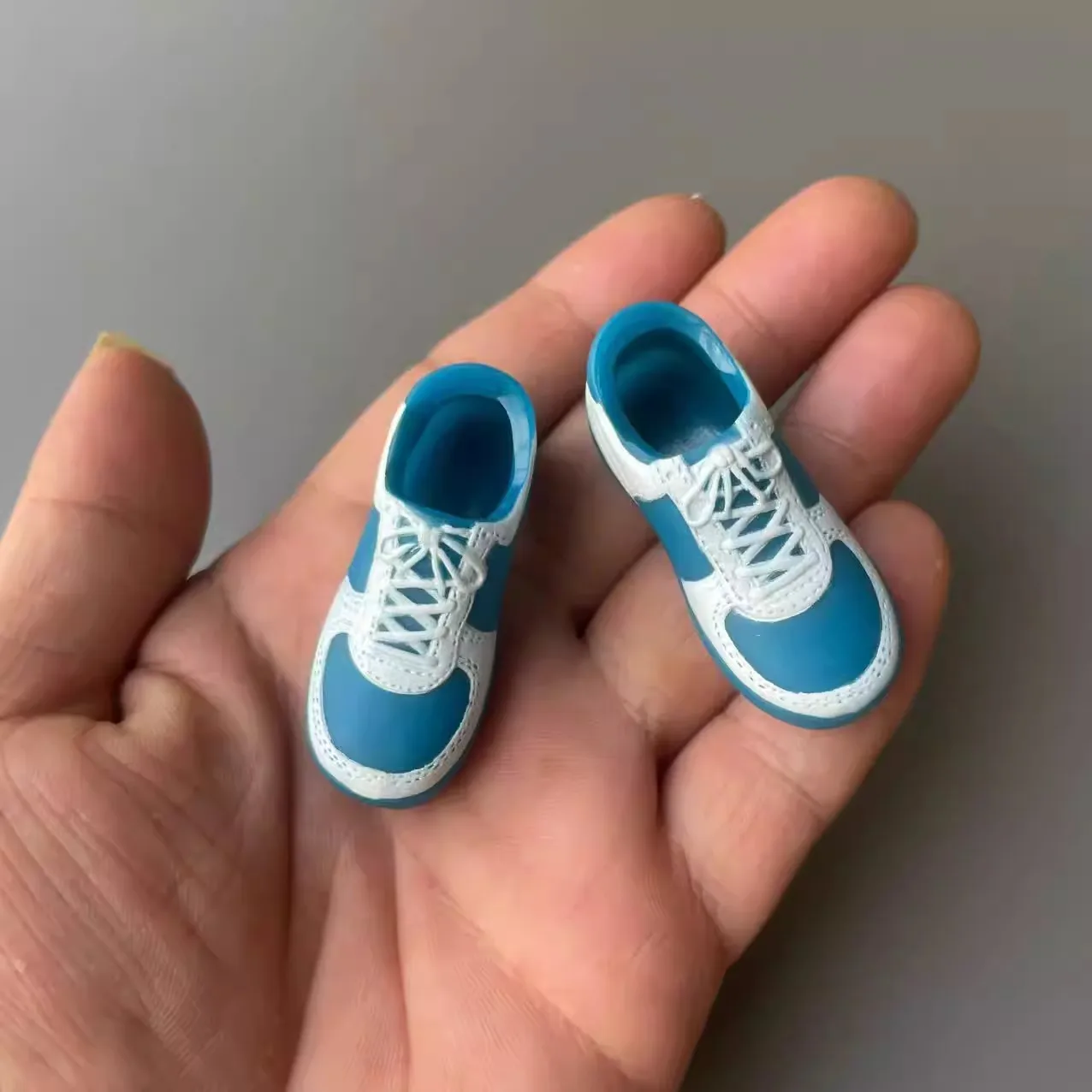 

Little 1/6 Scale Soldier Sports Shoes Soft Rubber Hollow Plastic Model Toy Fit 12'' Action Figures Body In Stock