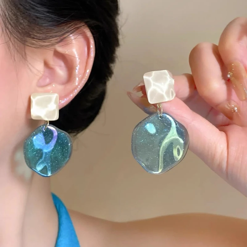 Blue Irregular Dangle Earrings Summer Ripple Transparent Earrings for Women Fashion Temperament Acrylic Jewelry Accessories