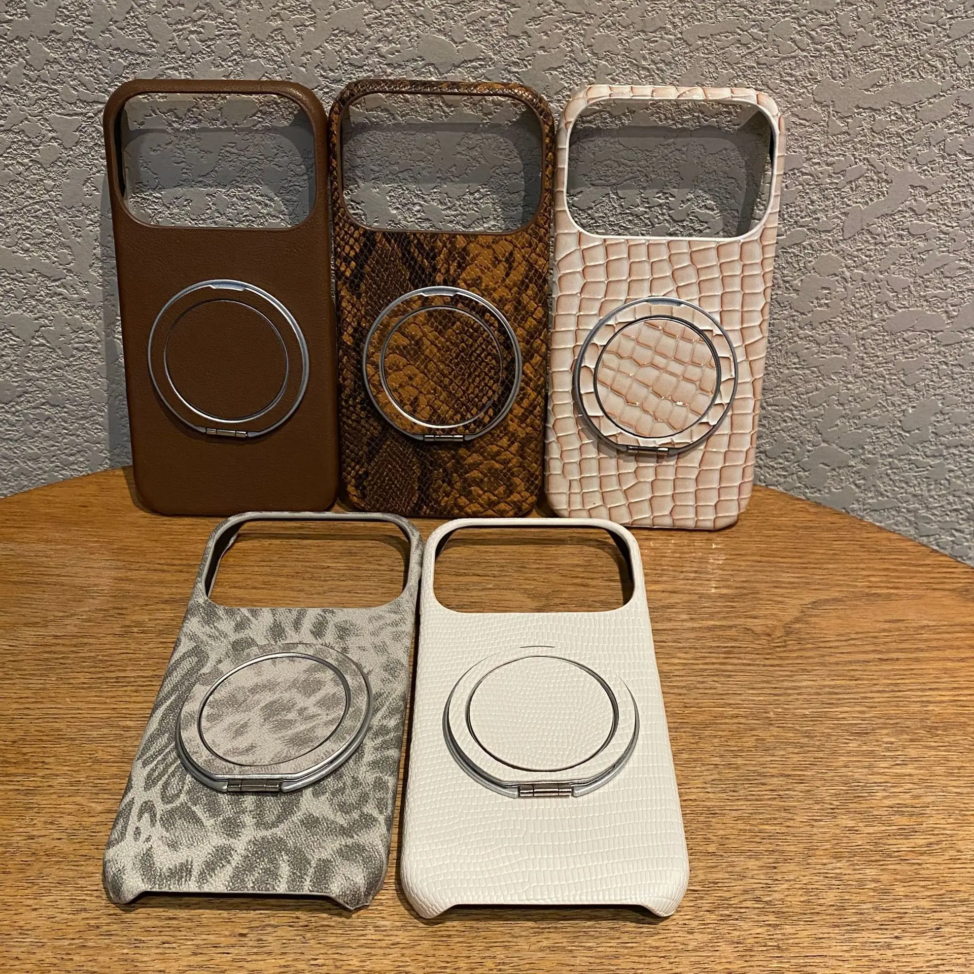Snake Pattern Is Suitable for iPhone 17 Promax Phone Case 16Pro Rotating Bracket 15 Minimalist 14 13 Anti Fall Protection Cover