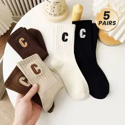 5 pairs of women's C-letter printed socks, fashionable and versatile mid length socks, casual and comfortable sports socks