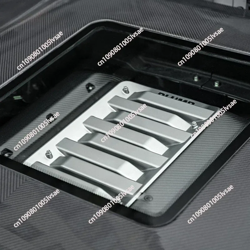 suitable for 2020-2024 Land Rover Defender 90 110 130 Carbon Fiber Cover  Carbon Fiber Cover