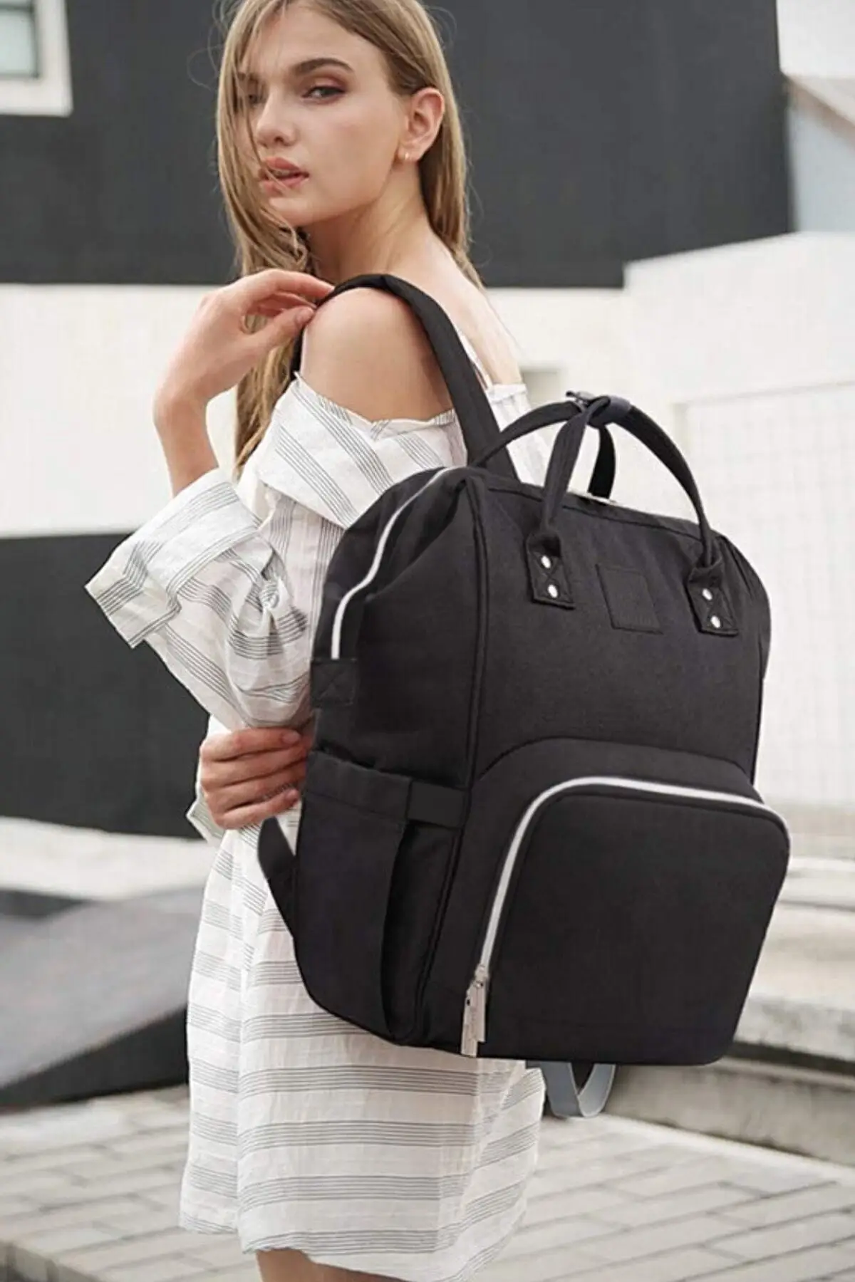 حقيبة العناية بالطفل