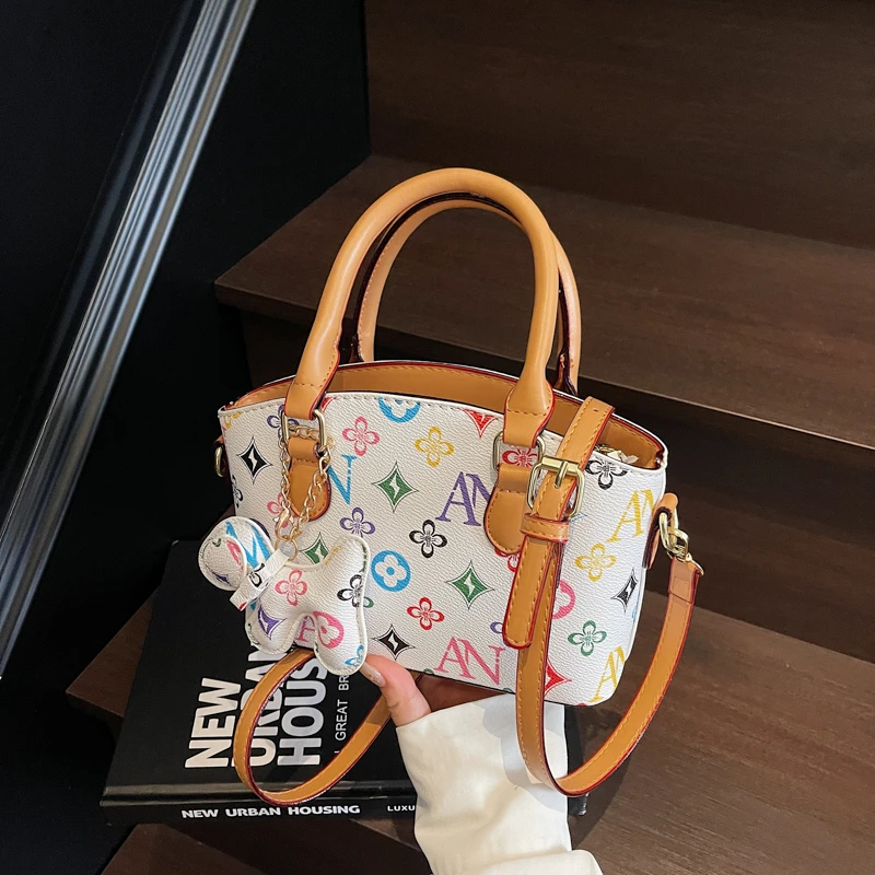 

Minimalist Vintage Clutch Mini Bag With Solid Color And High-End Fashion Perfect For Stylish Women Outings