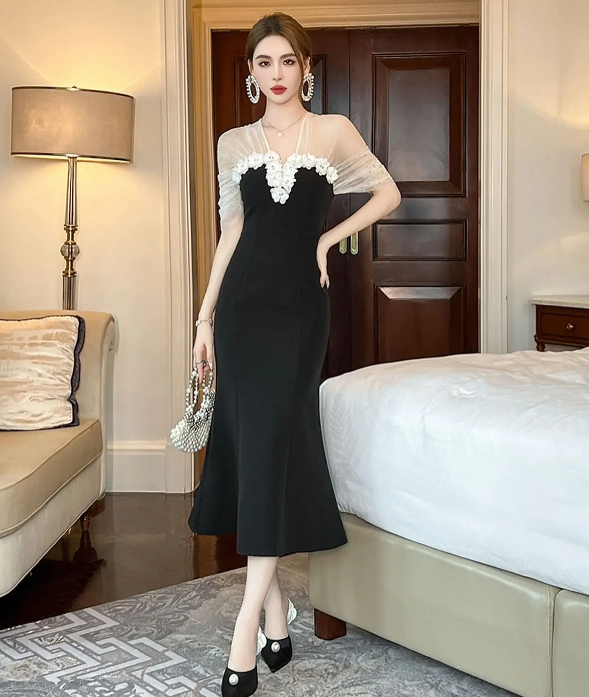 

Customized Sexy Jersey Mermaid Crystal 3D Flowers Evening Dress Fashion Half Sleeves V-Neck Tea Length فساتين سهرات