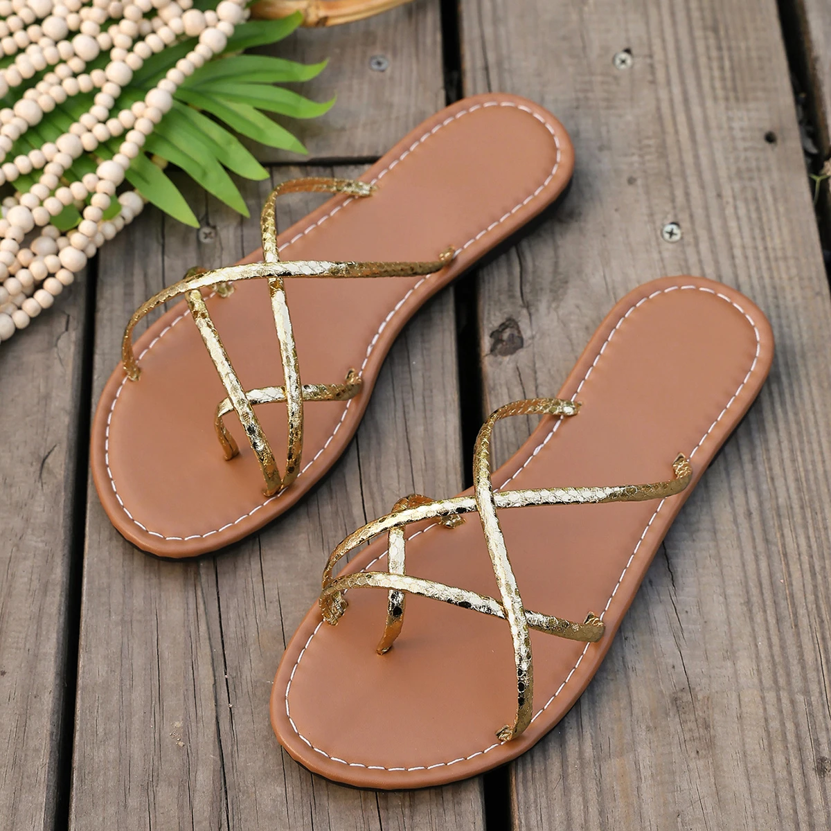 Women Golden Criss‑Cross Strap Toe‑Loop Slide Sandals Flat Open‑Toe Lightweight Summer Beach Party Vacation Casual Comfort Shoes