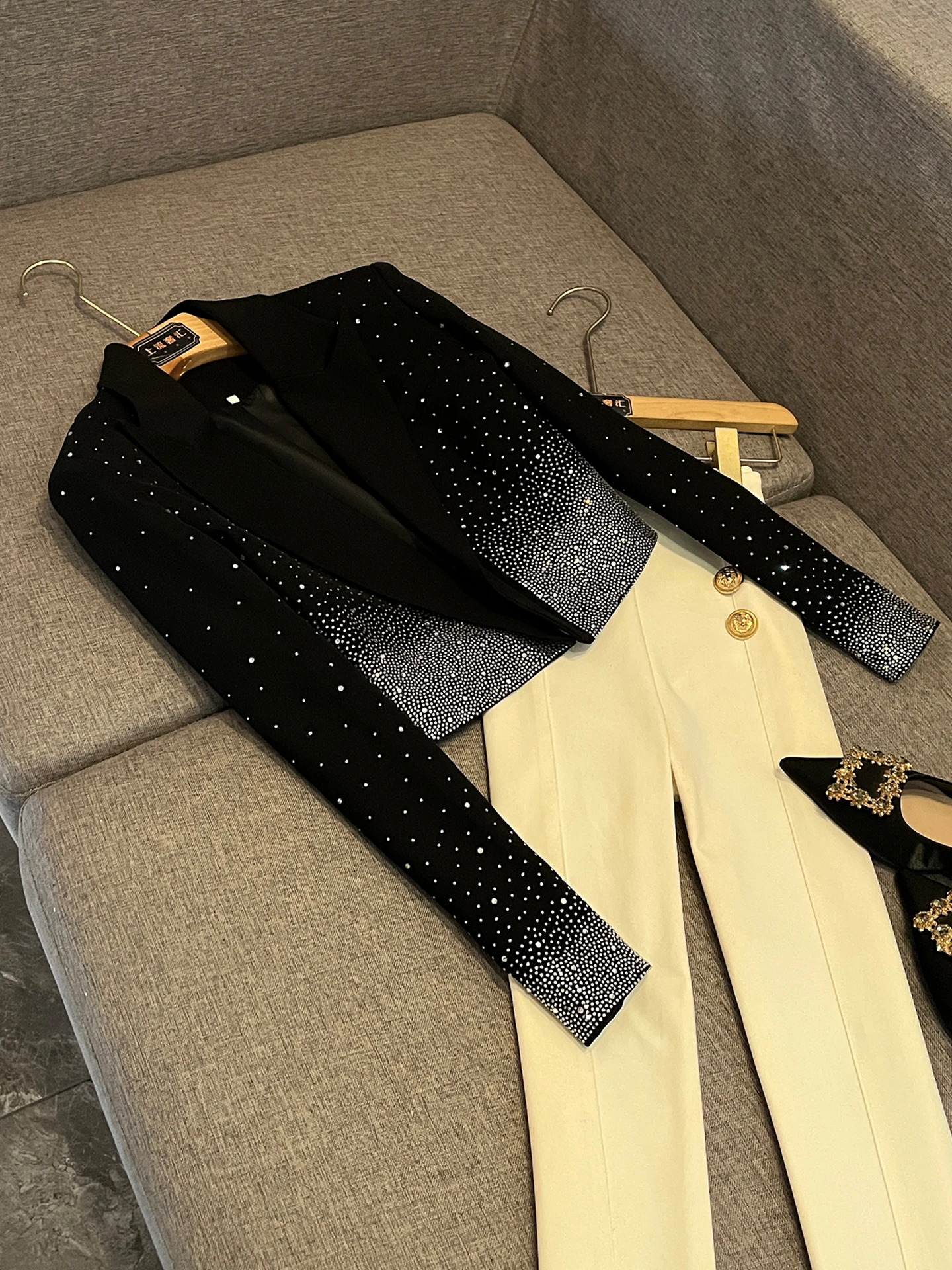 

High-End Winter Faion 2025 Women's Suit Jaet Heavy Embellied Versatile Slimming Sle DK245 Commute Ready Long Sve