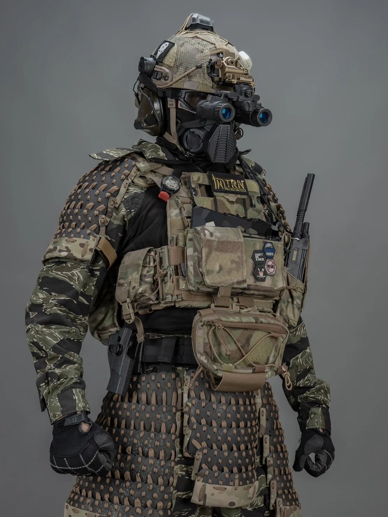 Armadura táctica ligera con protección de brazos y entrepierna - imagen 5