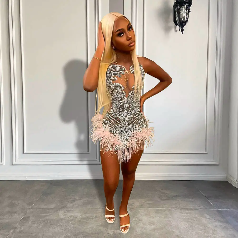 

Sexy Black Girl Short Prom Dresses 2025 Luxury Silver Crystals See Through Women Feather Cocktail Gowns For Birthday Party