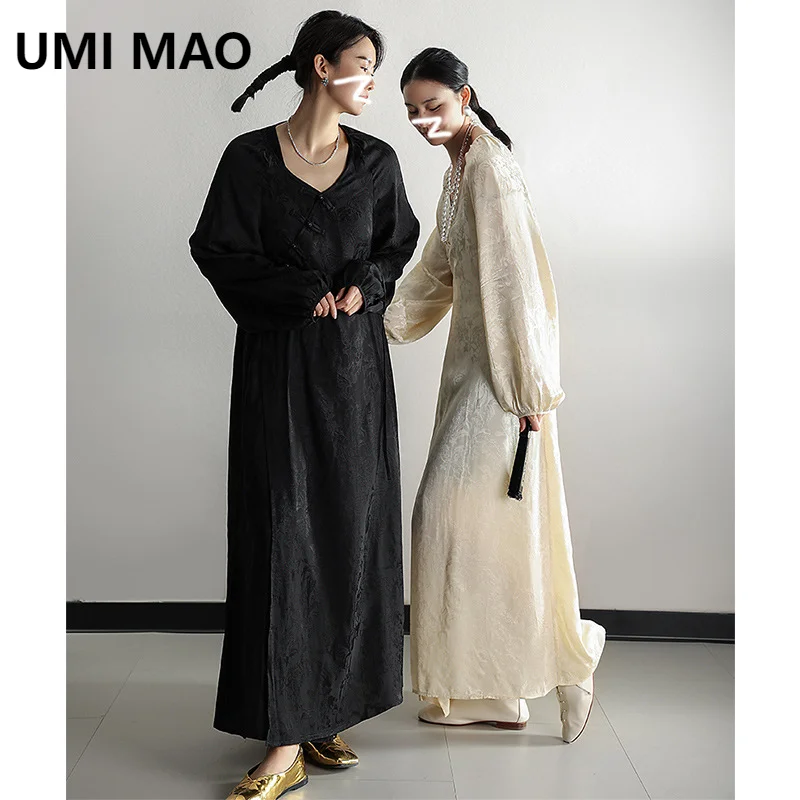 

UMI MAO New Chinese Style Dress With Chinese Style V-neck Long Sleeved Diagonal Placket Retro Jacquard Smooth Dress Femme Y2K