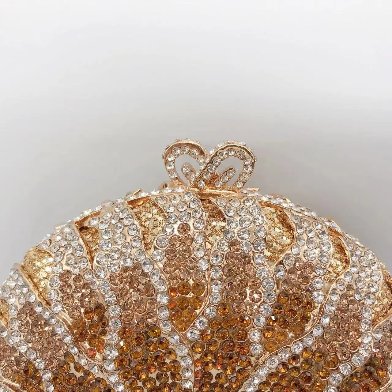 WHTUOHENG عباد الشمس مساء حجر الراين المرأة حقائب يد متعدد الألوان حقيبة كريستال مستديرة فاخرة الماس المحافظ الحفلات Minaudere