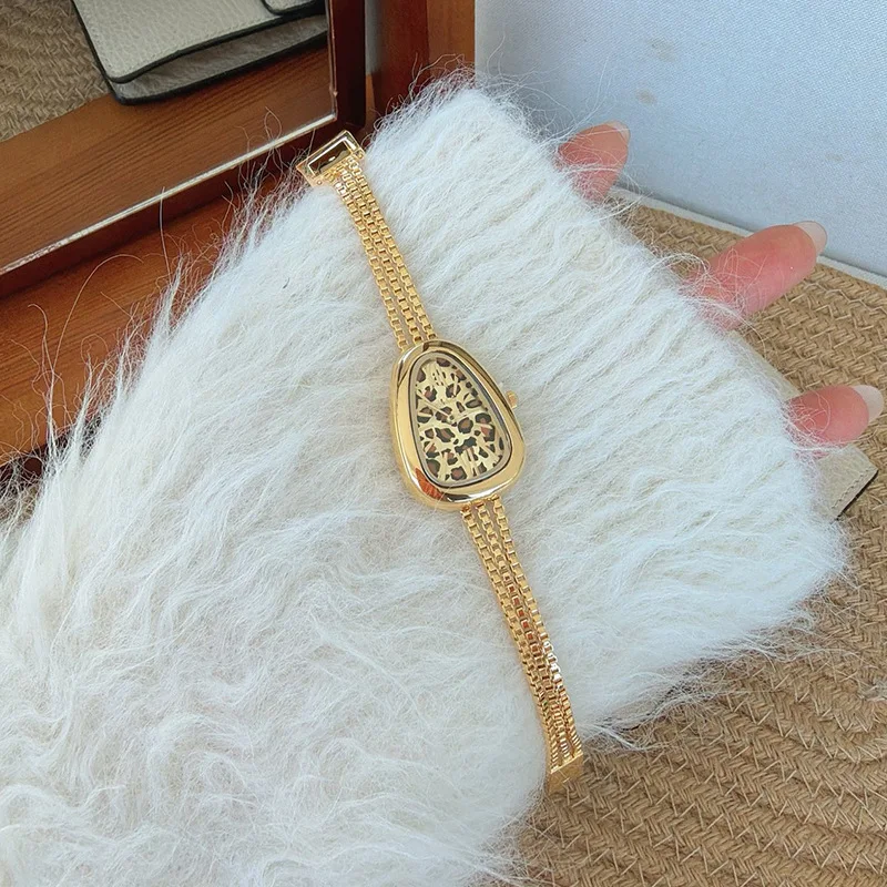 2026 New Watch Leopard Print Women'S Fashion Exquisite Steel Band Large Plate Women'S Luxury Quartz Watch Accessories Gift