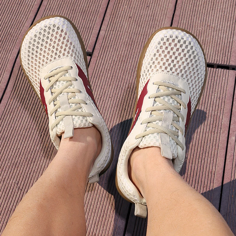 

Мужские и женские кроссовки для бега и повседневной носки с широкой посадкой, минималистичным дизайном, легкие, дышащие, сетчатые, черно-белые с цветовыми блоками