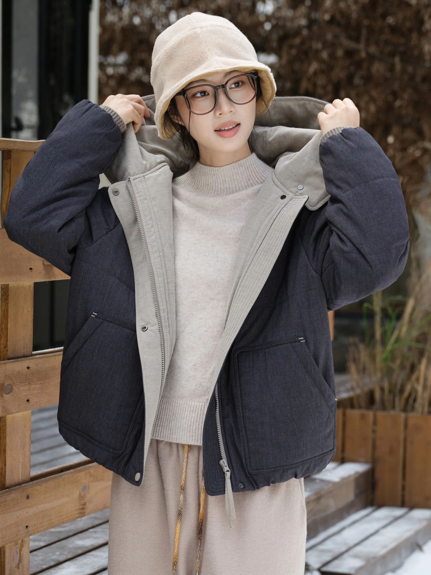 

Утепленная короткая шерстяная куртка из верблюжьего пуха для женщин, повседневный стиль, теплая, с хлопковой подкладкой, новая, с узором «снежинка», из полиэстера, весна-осень