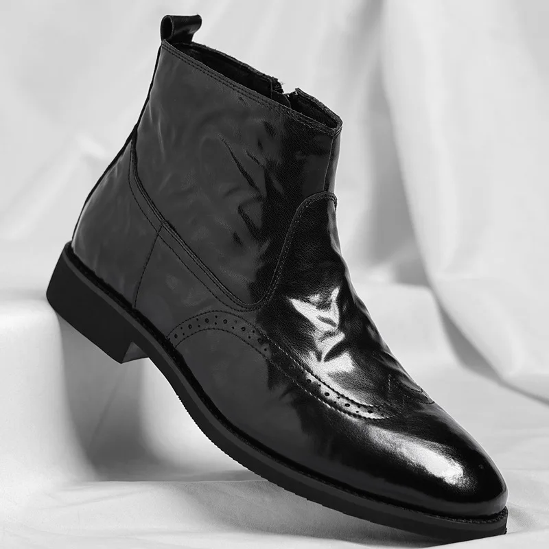 Chelsea boots with British style hand grip pattern Block winter suede retro short boots trend
