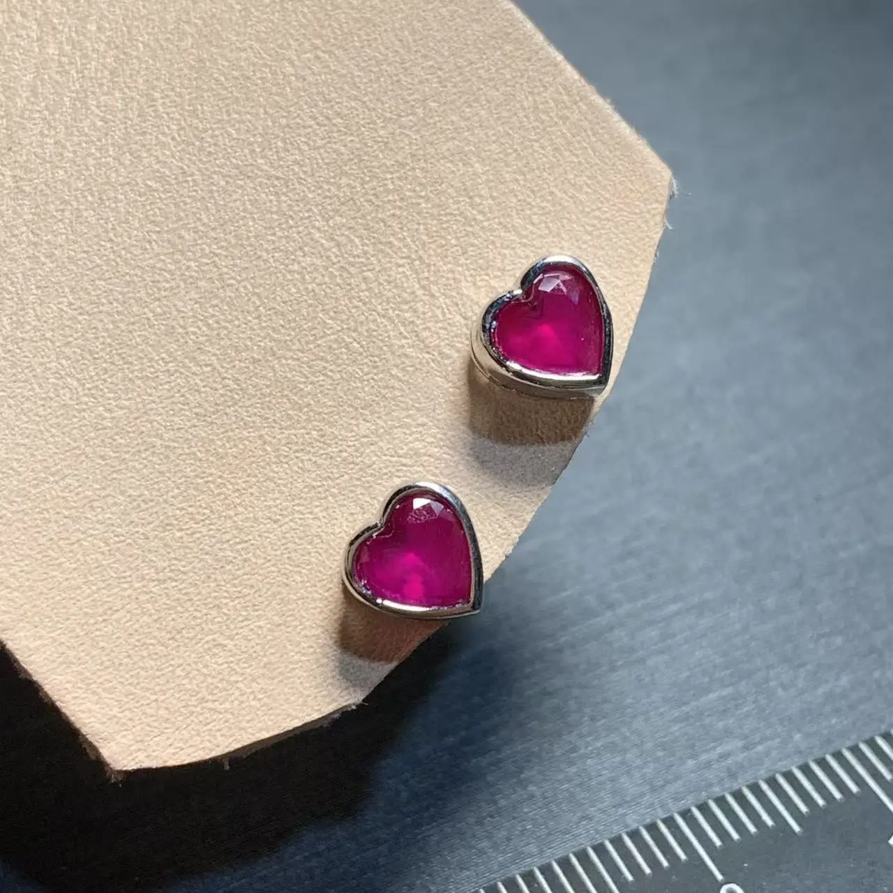 NEW ARRIVAL HEART Natural Ruby Earrings Stud Earring For Women COPPER RED STONE Gift Jewelry Send Randomly