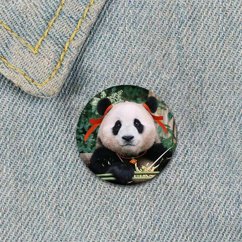 32/44/58mm Cute Pandas Round Brooch Fu Bao/Xiang Xiang/nuan Nuan Badge Clothing Backpack Accessories Pin Gift Fans Collection