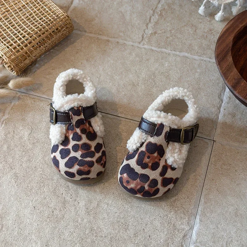 Kids Girls Leopard Print Warm Flat Shoes Faux Suede Upper Adjustable Hook and Loop Anti Slip Sole Autumn Winter Walking Shoes