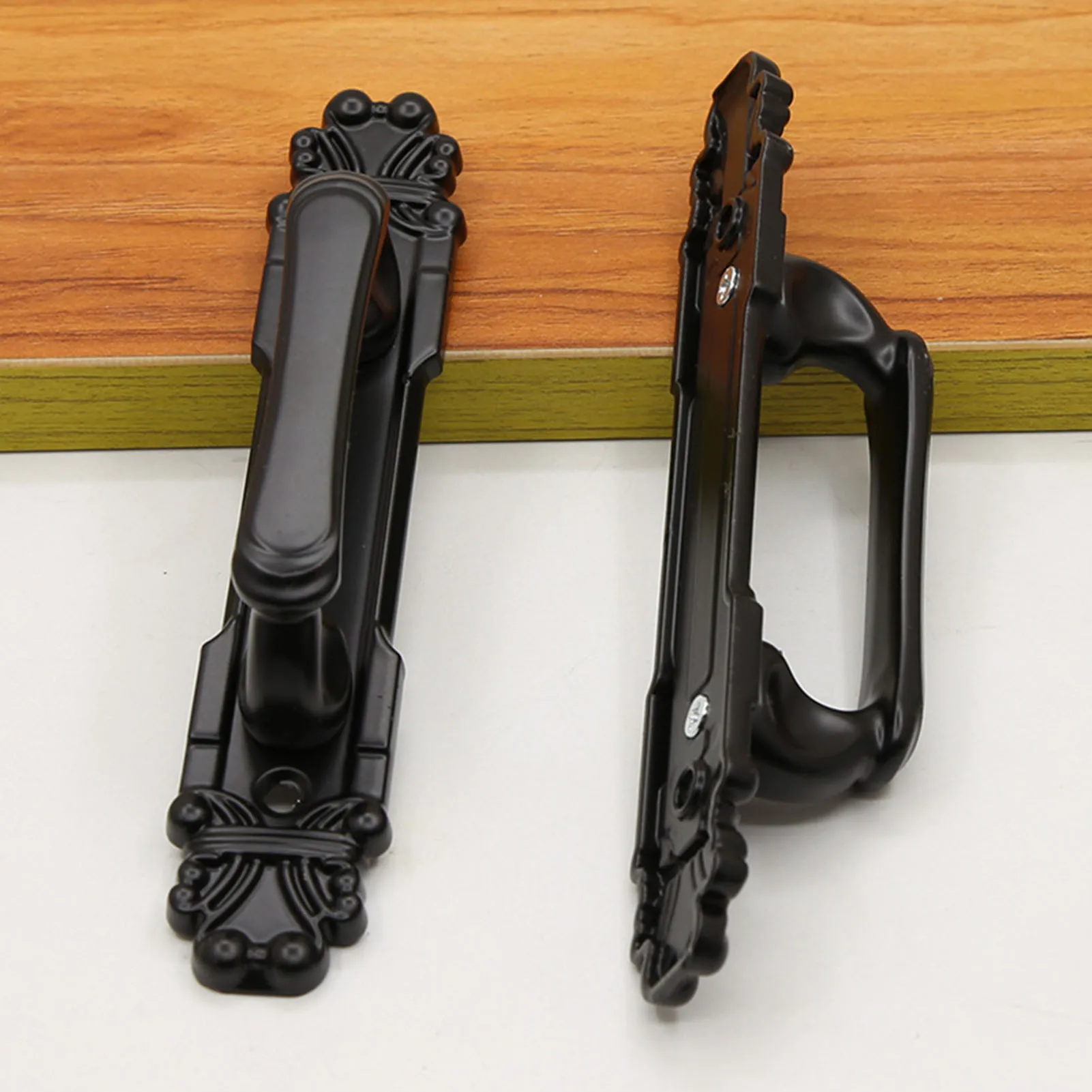 

Metal Black Barn Door Handle Easy Installation Rustic Barn Door Pull Hardware Suitable for Sheds Furniture