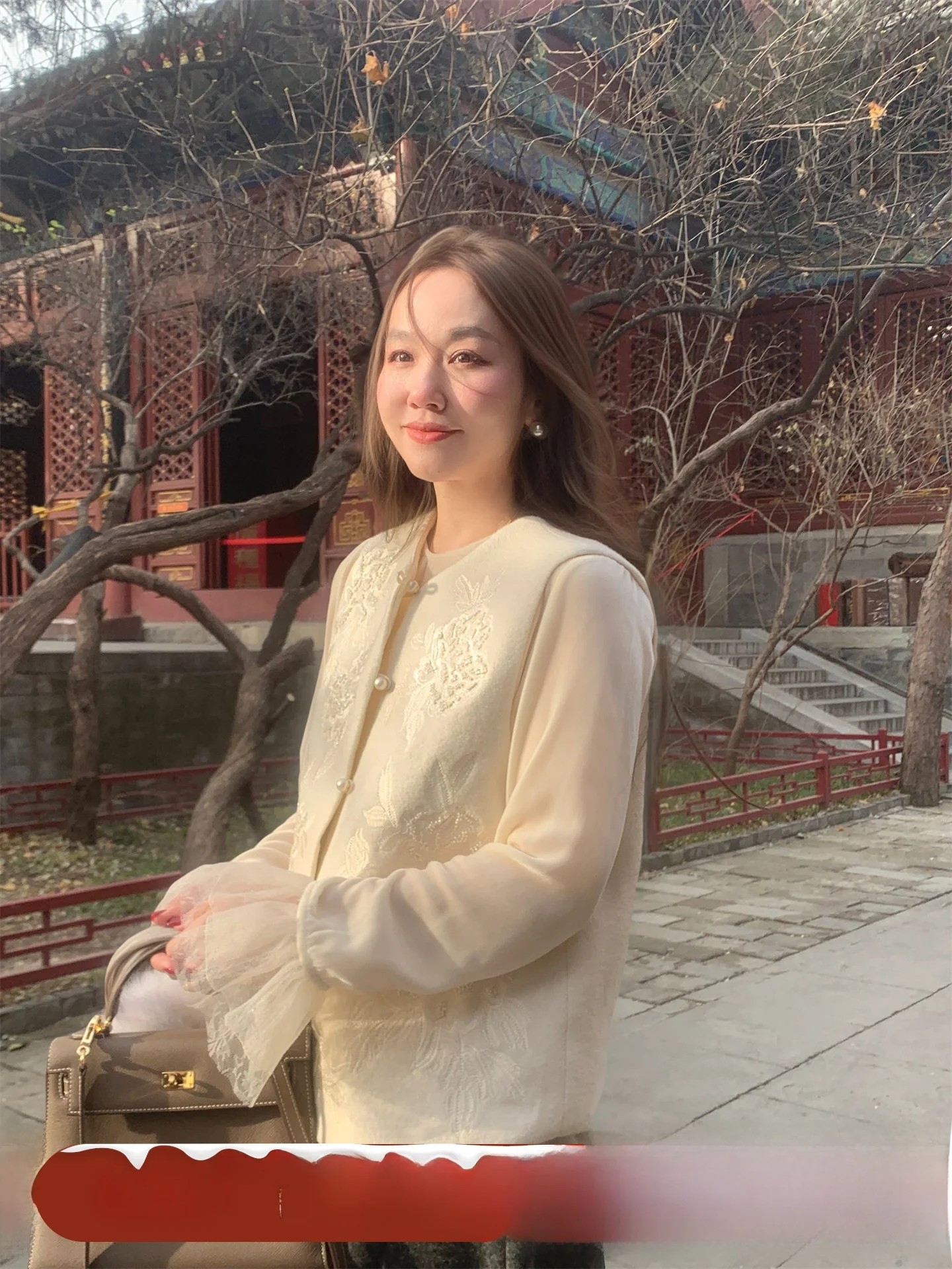 

Unique Chinese Sle Women's Wool Cotton Embroidered Vest Outerwear Winter Thiened round Ne Single Buttoned Bal