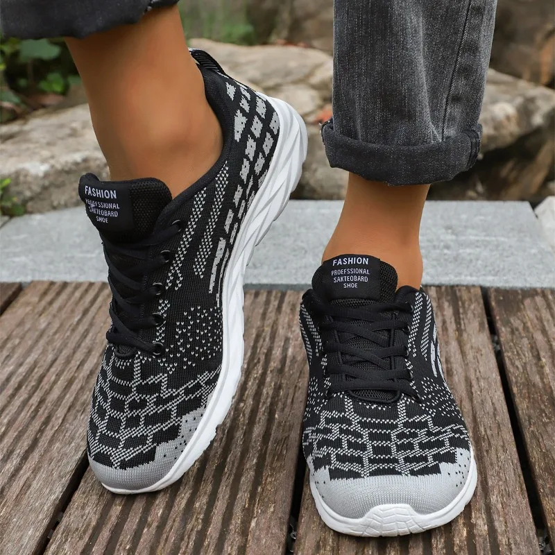 

YRZL Workout Shoes for Men 2025 Lightweight Training Shoes Non Slip Comfortable Athletic Walking Sneakers Sport Outdoor Shoes