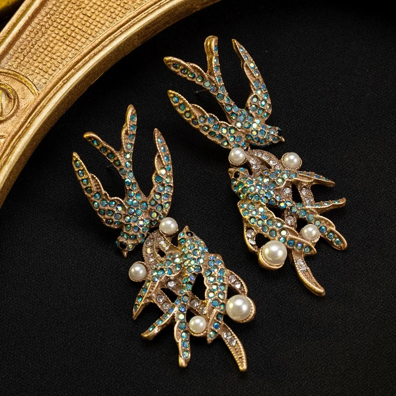 Blue Rhinestones Little Swallow Bird Pearl Stud Earring Women Girls Gifts Fashion Jewelry Accessories Hot Sale Party Gift 2026