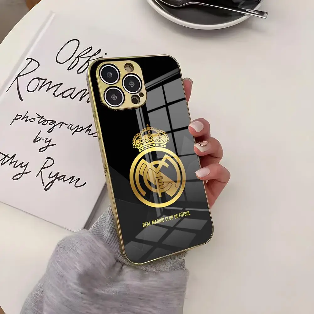 Luksusowe etui na telefon z motywem znanej drużyny piłkarskiej M-madrid, eleganckie złote etui na iPhone 16 15 14 Plus 13 11 12 Pro Max, galwanizowane. — zdjęcie produktu 4