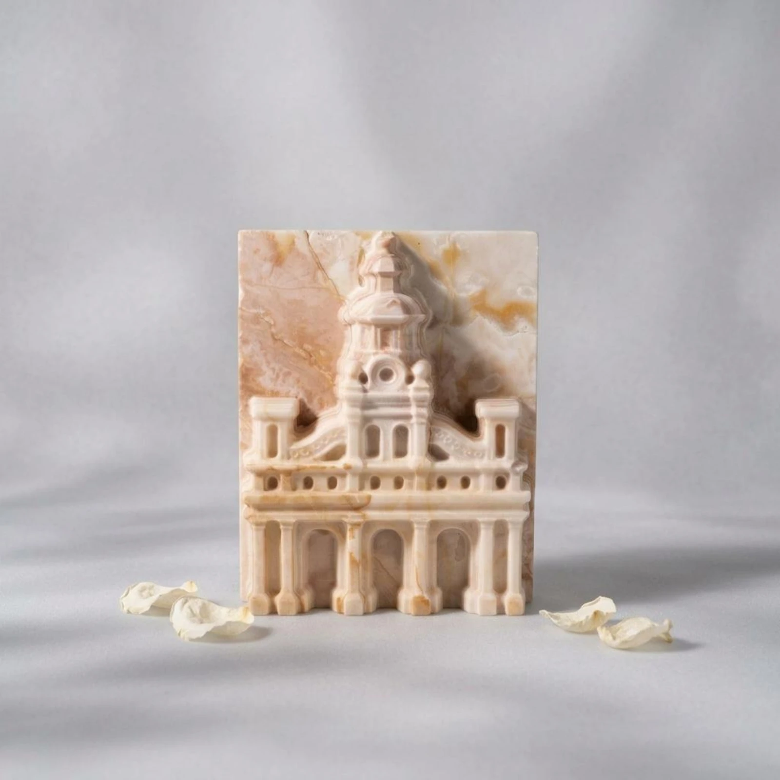 Home Decor Accent Marble Castle Sculpture with Three-dimensional Details Stone Wohndekoration Arched Openings for Entryway