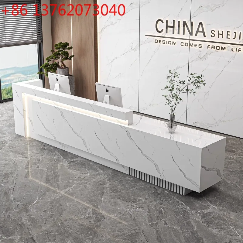 

Современная простая стойка ресепшн в скандинавском стиле класса люкс для отелей, кафе и офисов. Мебель для церкви.