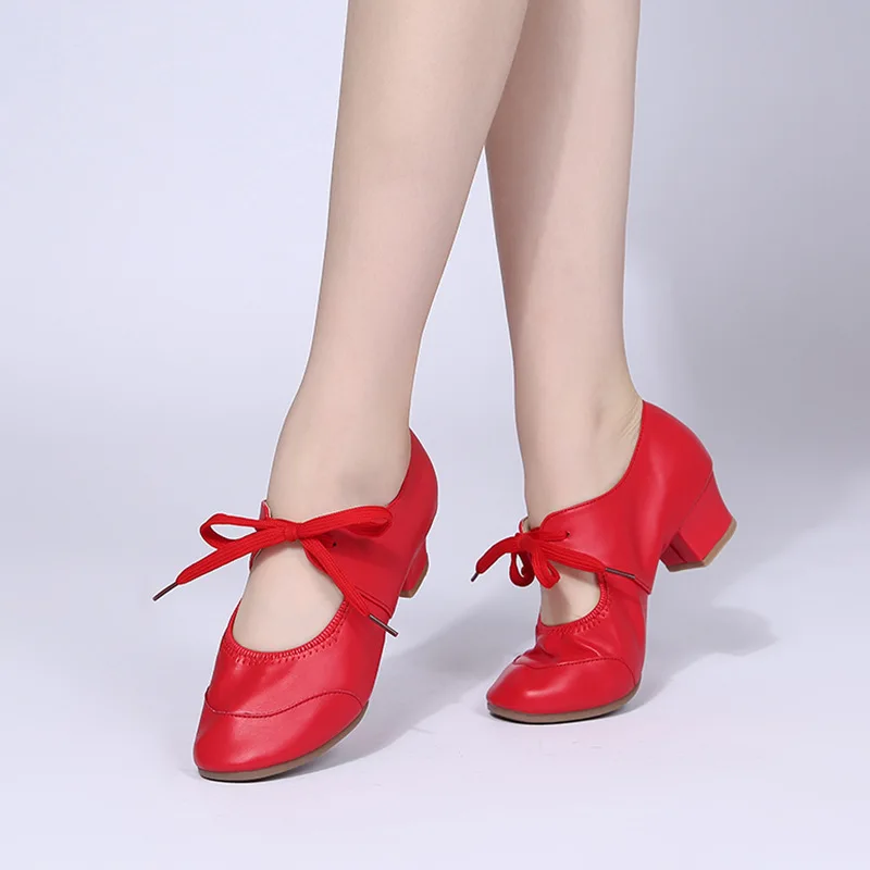Solid Color Comfortable Breathable Dance Shoes Low Heels Soft Soles Fashionable Adjustable Women's Dance Shoes 2025 New