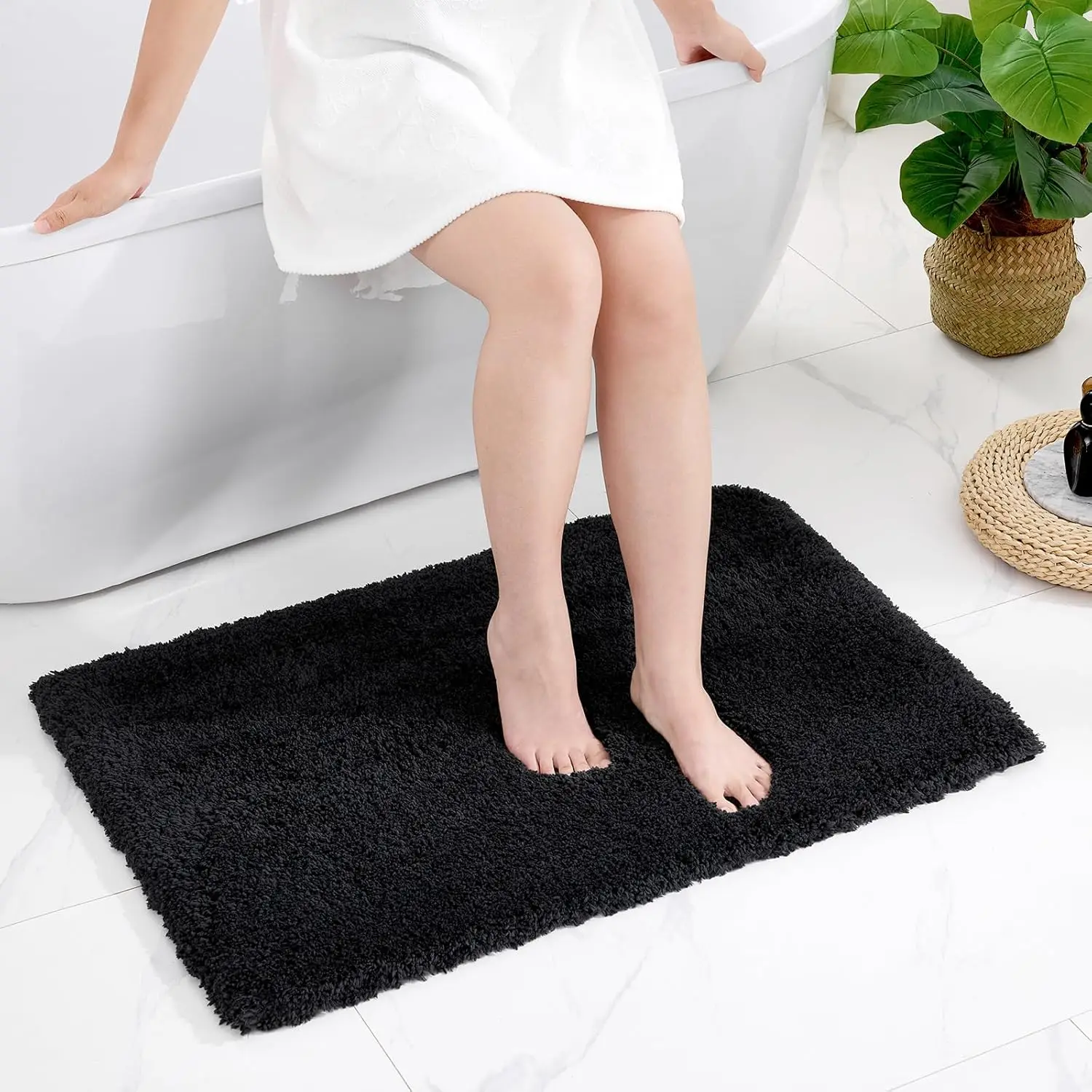 

Black Bathroom Rug 24x36 Non Slip Fluffy Bath Mat for Bathroom Floor Washable Plush Luxury Bath Rug for Tub Soft Shaggy