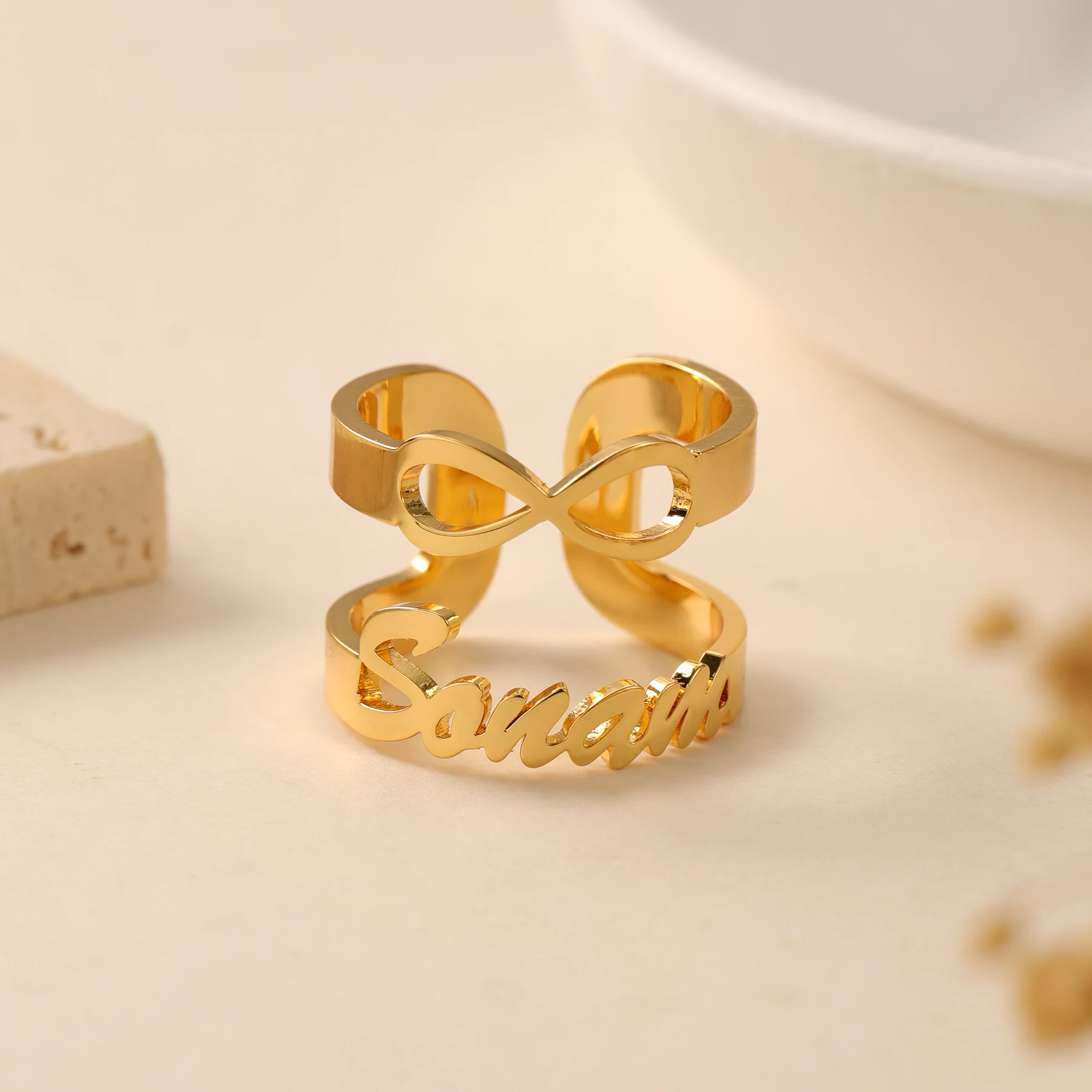 anel-ajustavel-de-aco-inoxidavel-com-corte-curvo-e-dupla-faixa-simbolo-do-infinito-e-nome-personalizado-joia-personalizada-para-ela