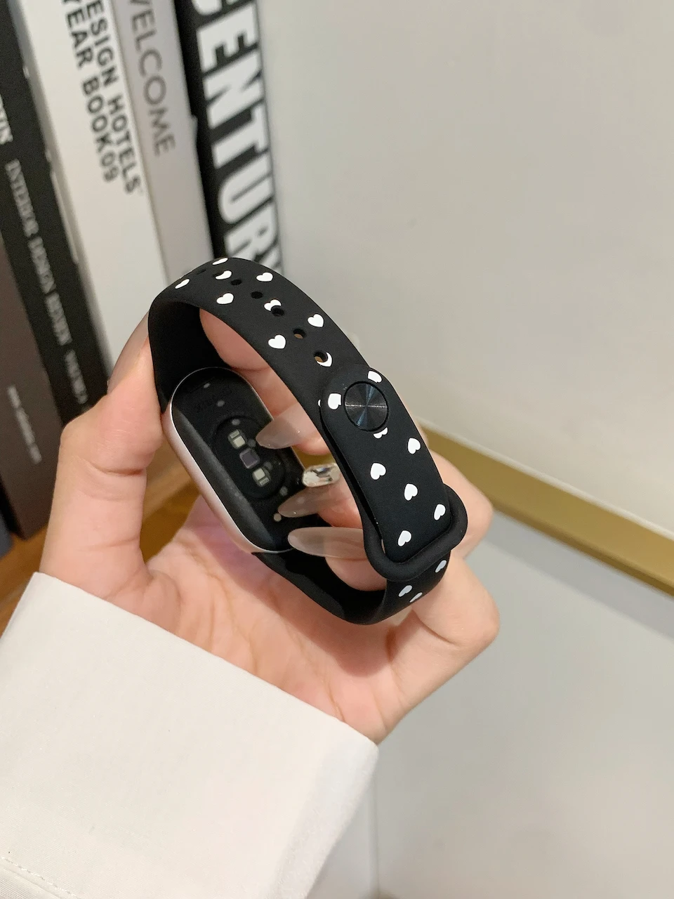 Cute Tiny Dot Heart Star Silicone Wristband For Xiaomi Band 8 9 10 Simple Black White 6 Colors Daily Replacement Watch Accessory