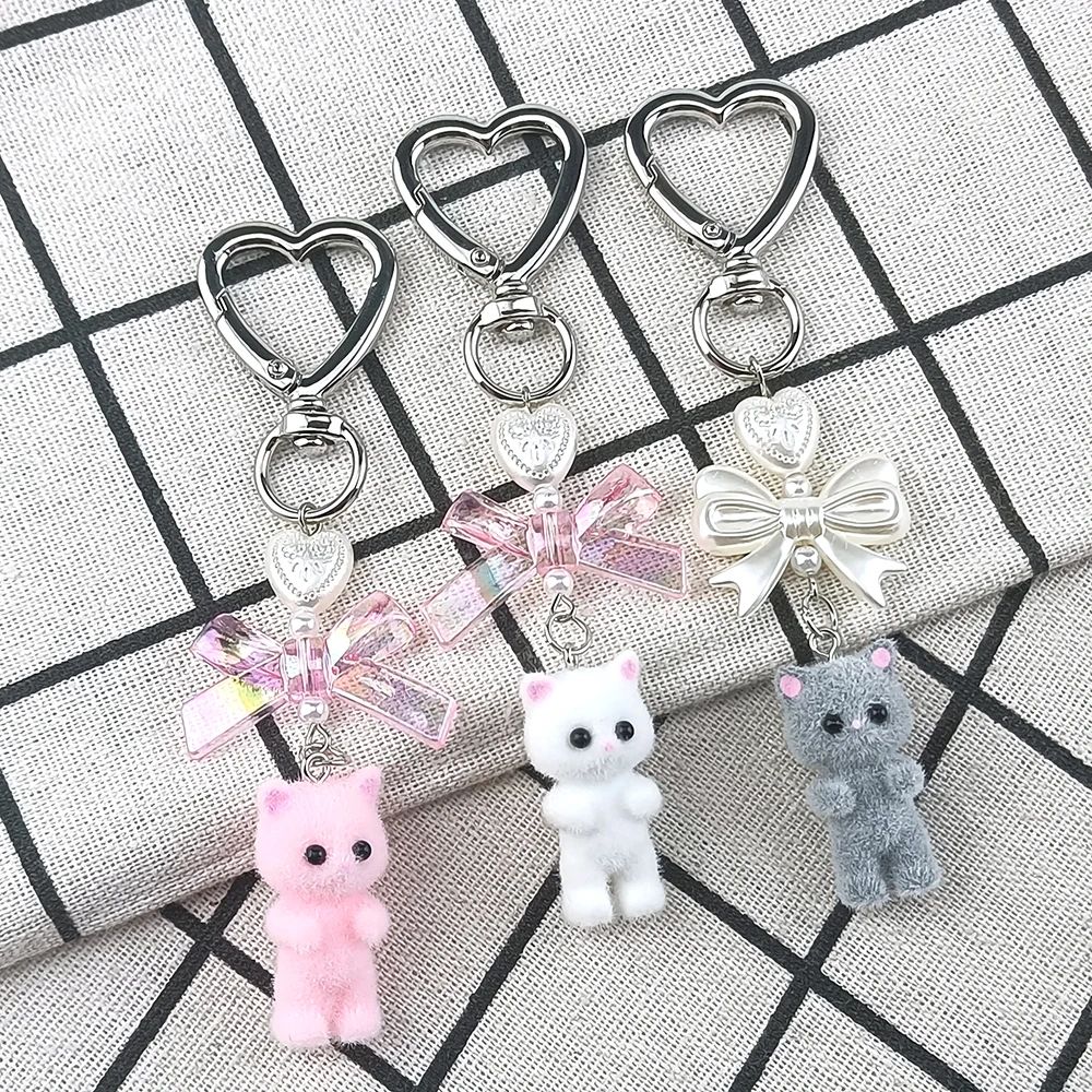 

Cartoon Flocking Cat Pendant Keychain Y2K Heart Bow Shaped Key Ring for Women Girls Cute Camera Bag Pendant Decoration Gifts
