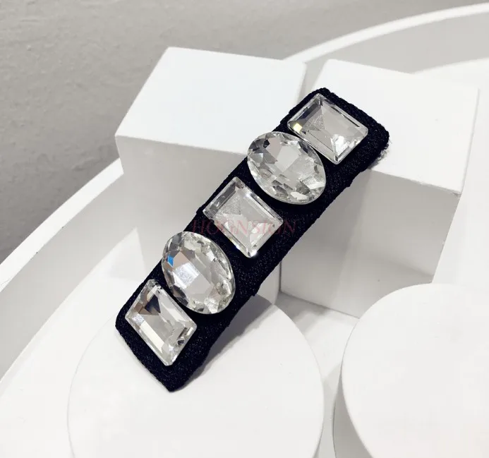 New minimalist, grand, luxurious, and high-end rectangular oval rhinestone hair clip