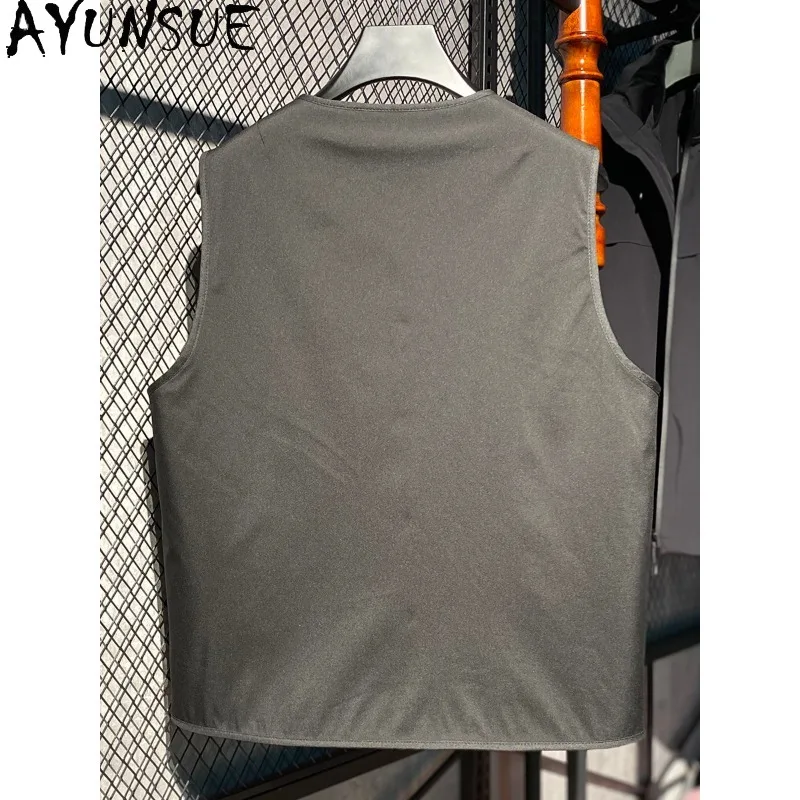 AYUNSUE Natural Sheep Shearling Fur Coat Man Jackets Sheepskin Vest Warm Outerwear Sleeveless Waistcoat Fur Vests Winter 2026