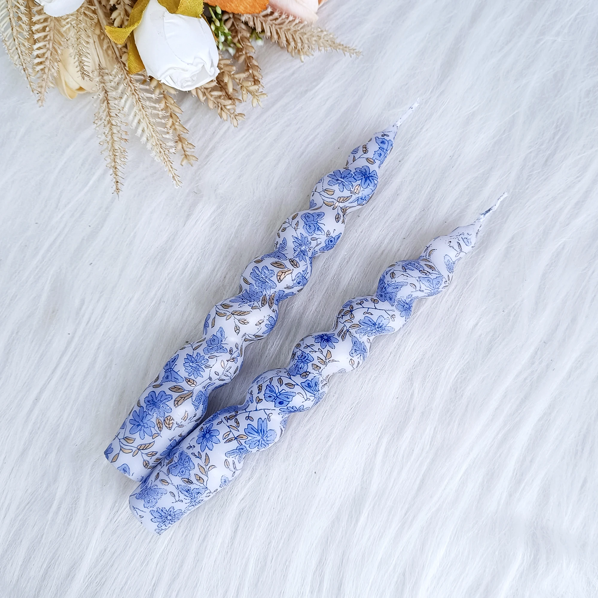 SSY Handmade Candles Blue Flower Pattern Candles Gift Giving, 2pcs 7.28 inch Paraffin Spiral Pole Wax Unscented Candles
