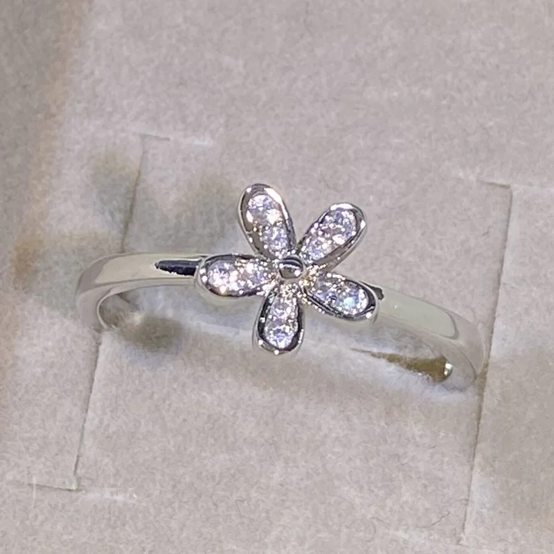 

Exquisite Daisy Flower Ring Women Anti Allergy Wedding Jewelry Gift Vintage 925 Sterling Silver Engagement Ladies Party Ring