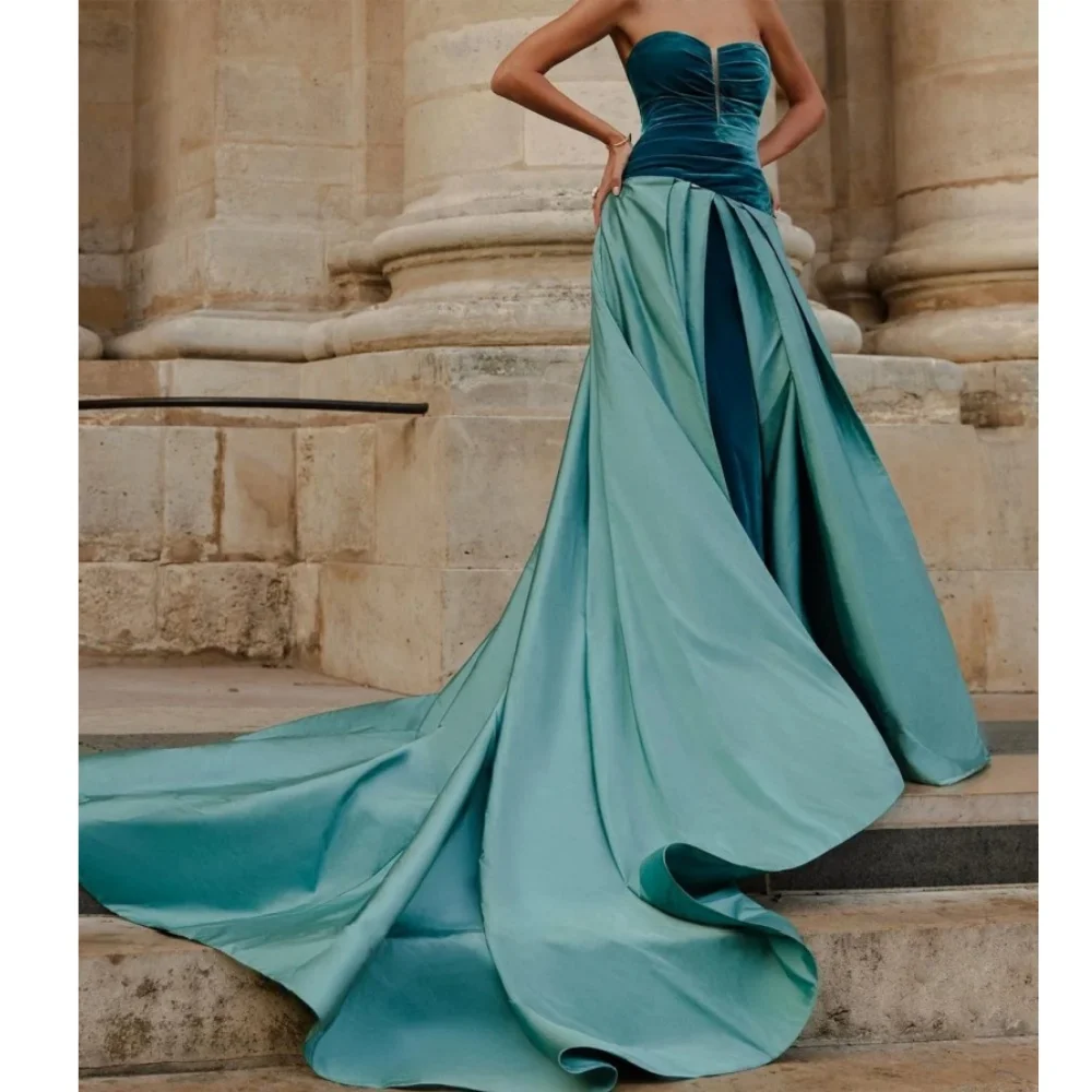 Muloong Strapless Chapel Train Women Elegant And Pretty Luxury Prom Dress