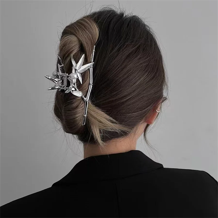 Brand new fashionable high-end alloy bamboo grab clip women's simple pearl back head shark clip hair clip hair accessories