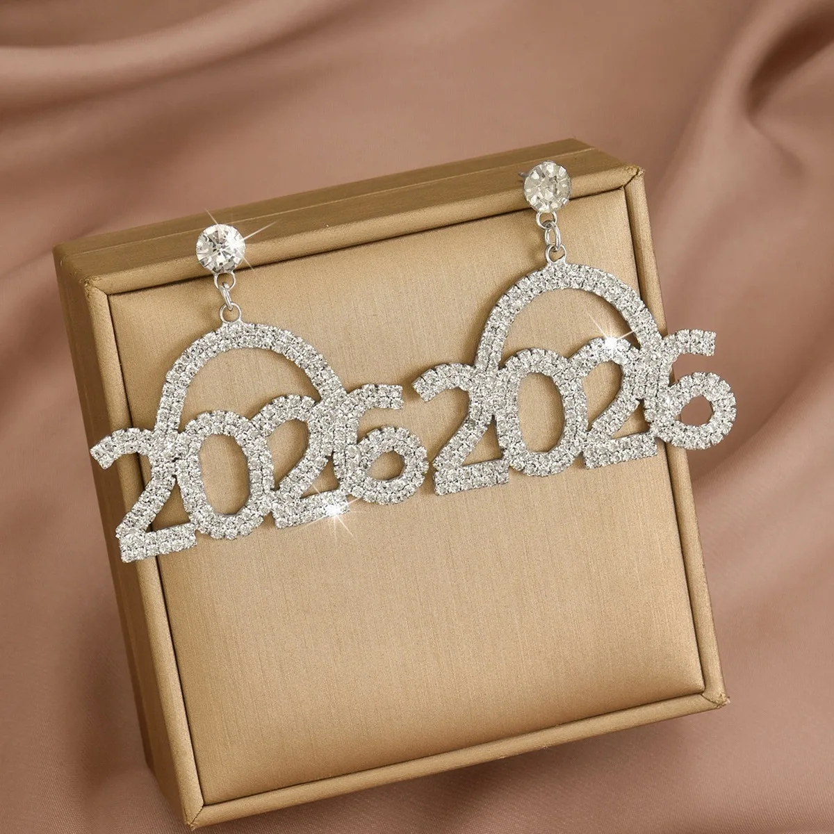أقراط متدلية كريستالية خفيفة الوزن عدد سنة 2026 أقراط متدلية رائعة لهدايا عيد الميلاد وحفلات الزفاف #6