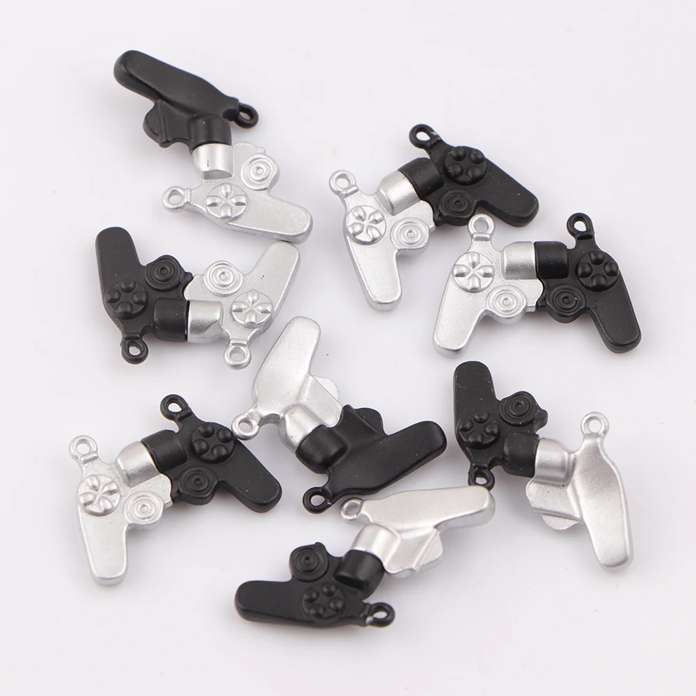 5pcs/lot Magnetic Attraction Alloy Pair Game Machine 80‘s Retro Style Game Console Controller For Friendship Gift Jewelry Making